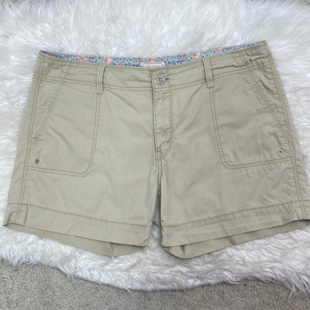 Levi’s Women Khaki Chino Shorts, Size 12